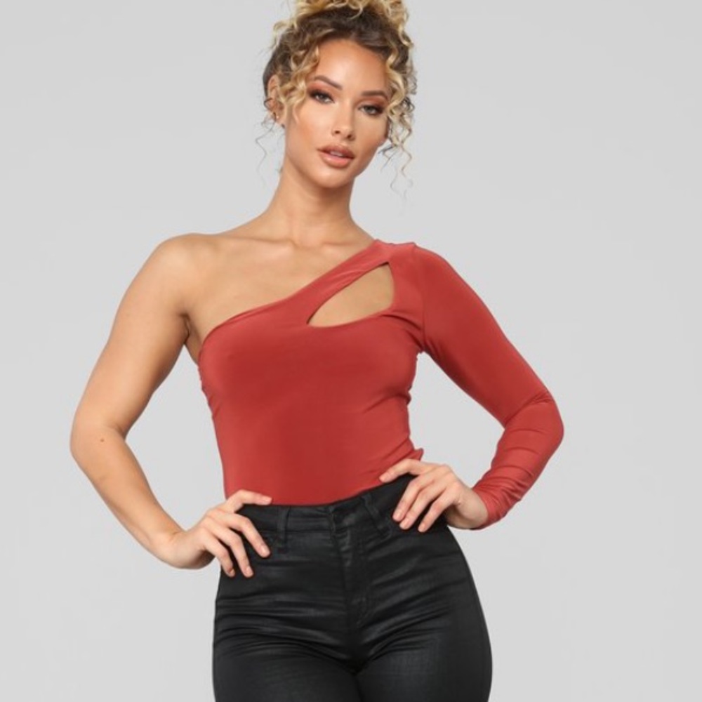One shoulder bodysuit
